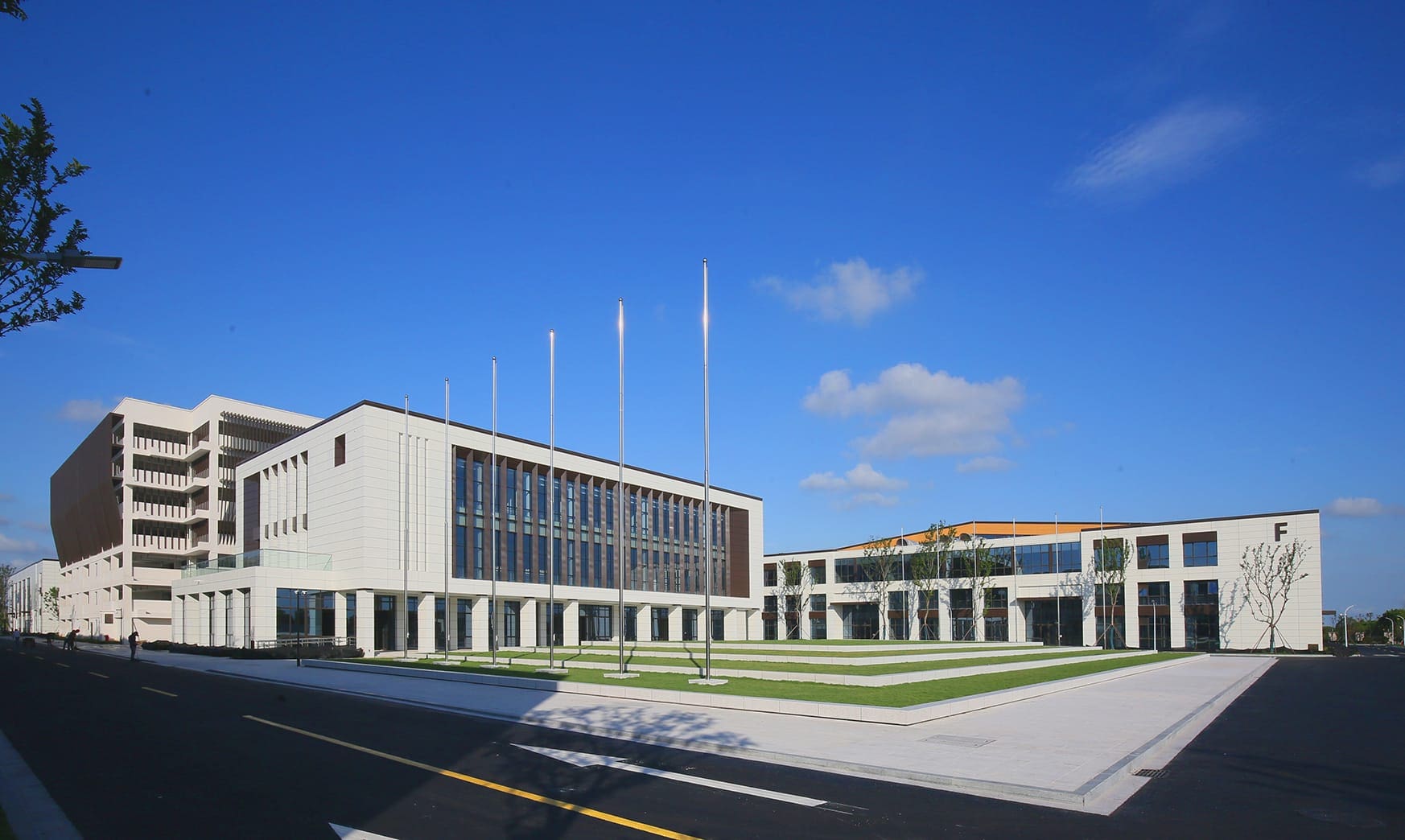 ABOUT US Jiaxing copy โรงงานลิฟท์ที่จีน โรงงานผลิตลิฟท์ในเมือง Jiaxing, China เพื่อดูแลลูกค้าในทวีปเอเชีย