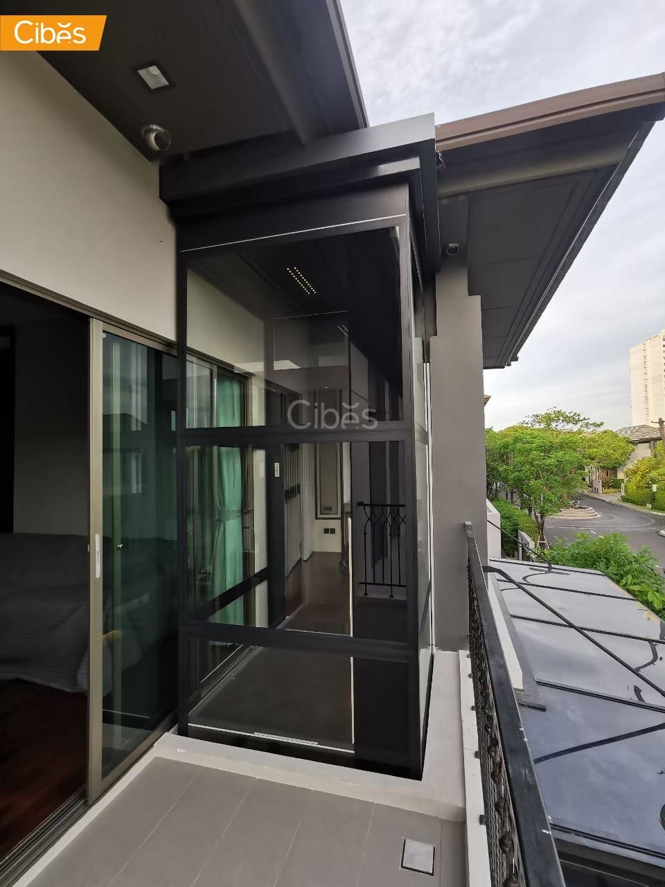Cibes Air Gothic Graphite Black home lift 4 Cibes Air Gothic Graphite Black home lift 4