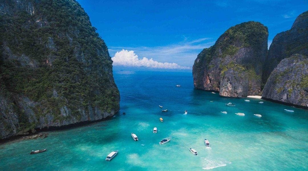 จุดหมายปลายทางยอดนิยมสำหรับ Charter Yacht ในประเทศไทย จุดหมายปลายทางยอดนิยมสำหรับ Charter Yacht ในประเทศไทย
